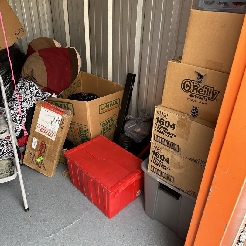 Storage Unit Auction in Alton, IL at A Storage Inn Alton ends on 2nd